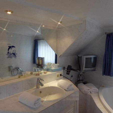 Hotelschiff Perle Бремен Номер фото