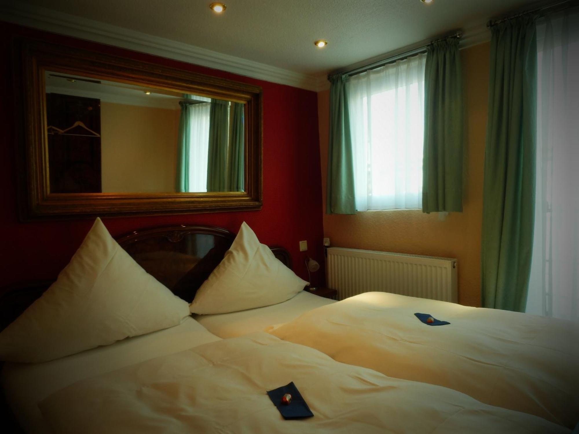 Hotelschiff Perle Бремен Экстерьер фото